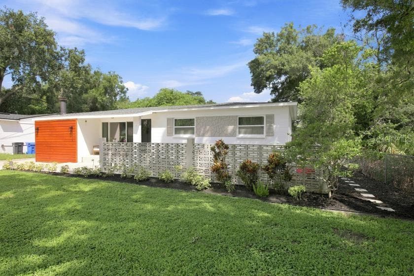 Single Family Residence at 2313 CARROLL PL, TAMPA, photo 4 of 35