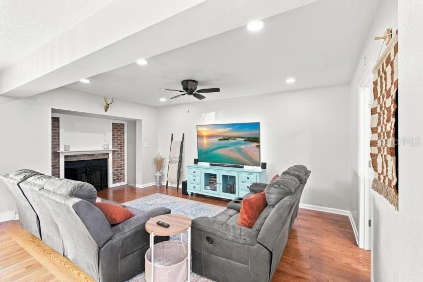 Single Family Residence at 2313 CARROLL PL, TAMPA, photo 5 of 35