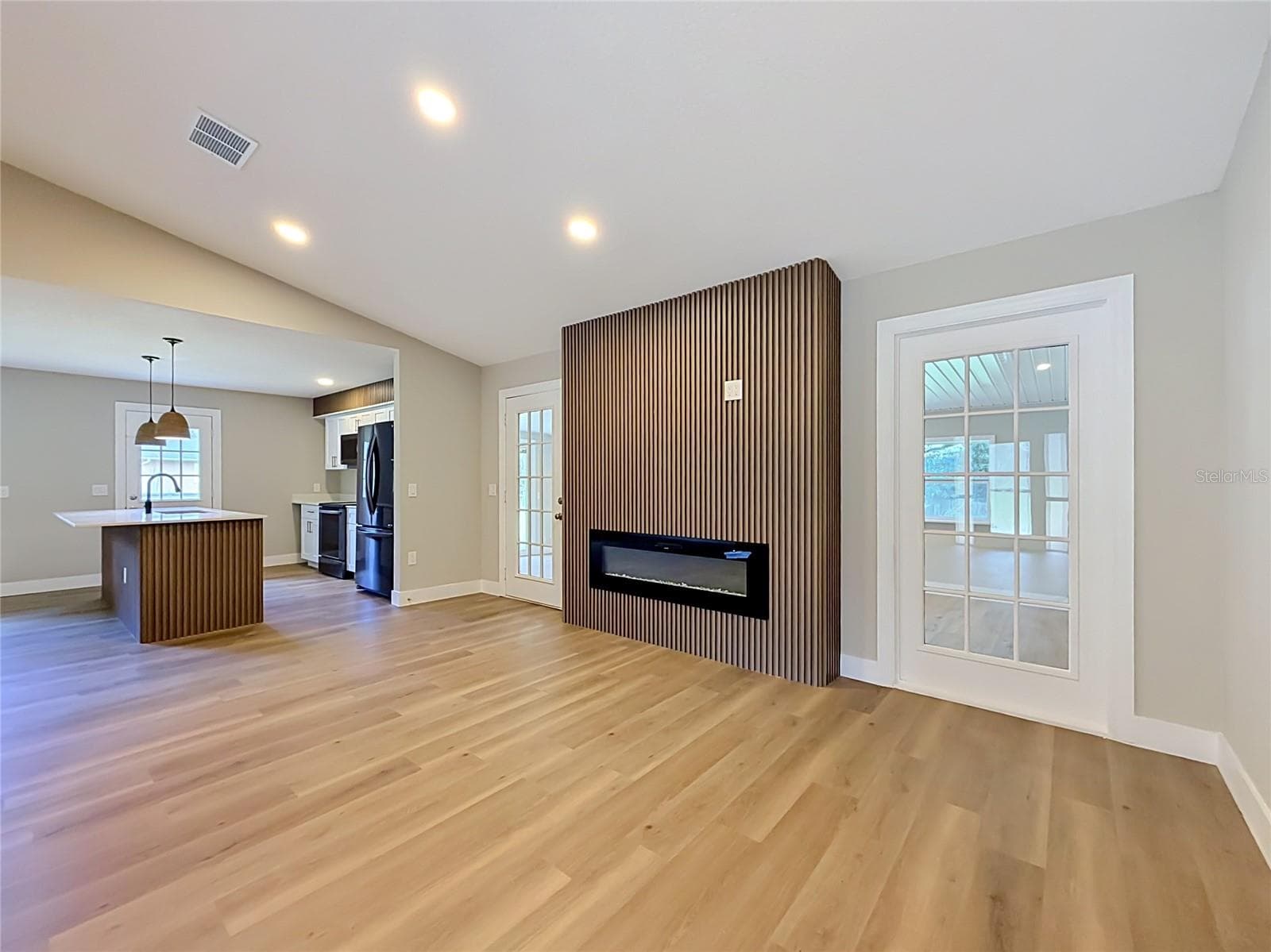 Single Family Residence at 5685 E SHADY ACRES DR, INVERNESS, photo 3 of 47