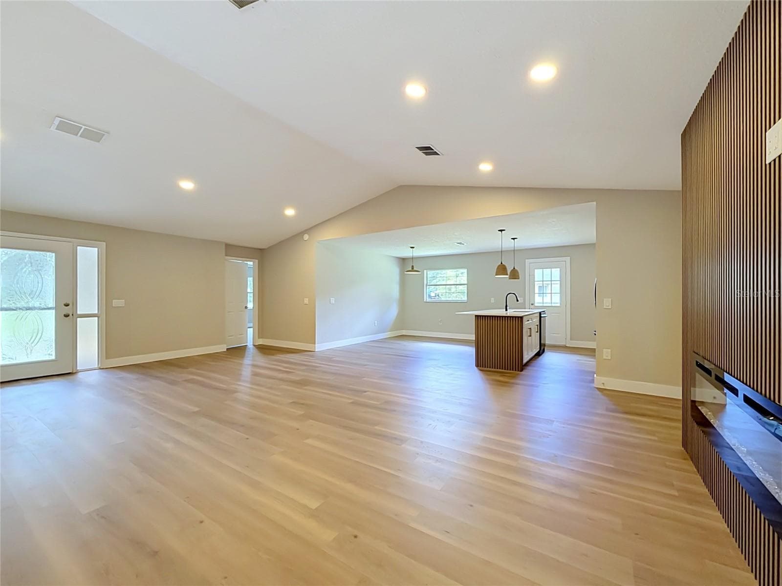 Single Family Residence at 5685 E SHADY ACRES DR, INVERNESS, photo 7 of 47