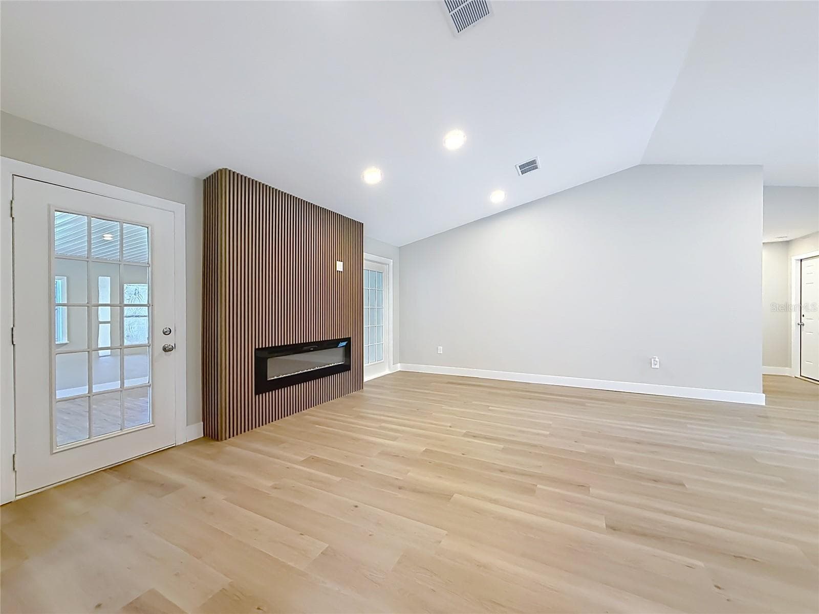 Single Family Residence at 5685 E SHADY ACRES DR, INVERNESS, photo 9 of 47