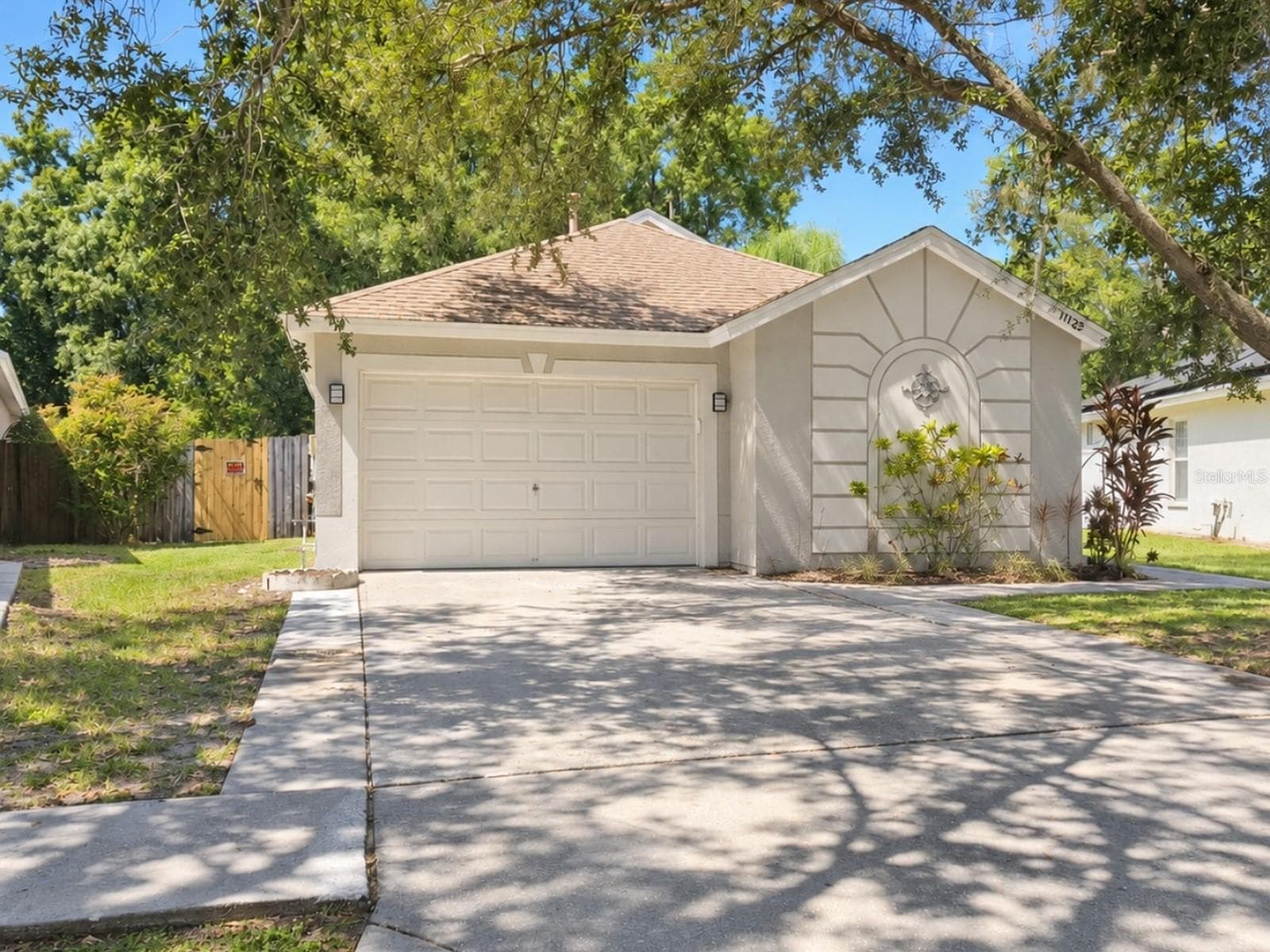 Front Elevation - 11125 LAKE TAHOE DR, RIVERVIEW