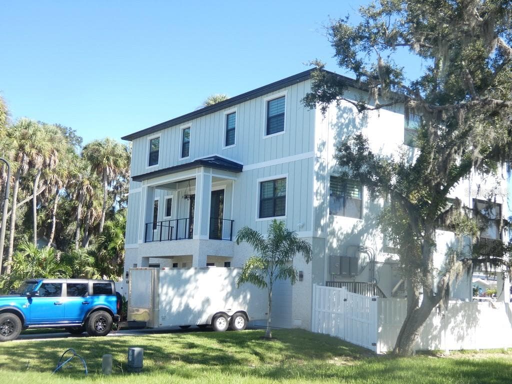 Neighbor - 5405 TROPICAL WOODS CT, PORT RICHEY