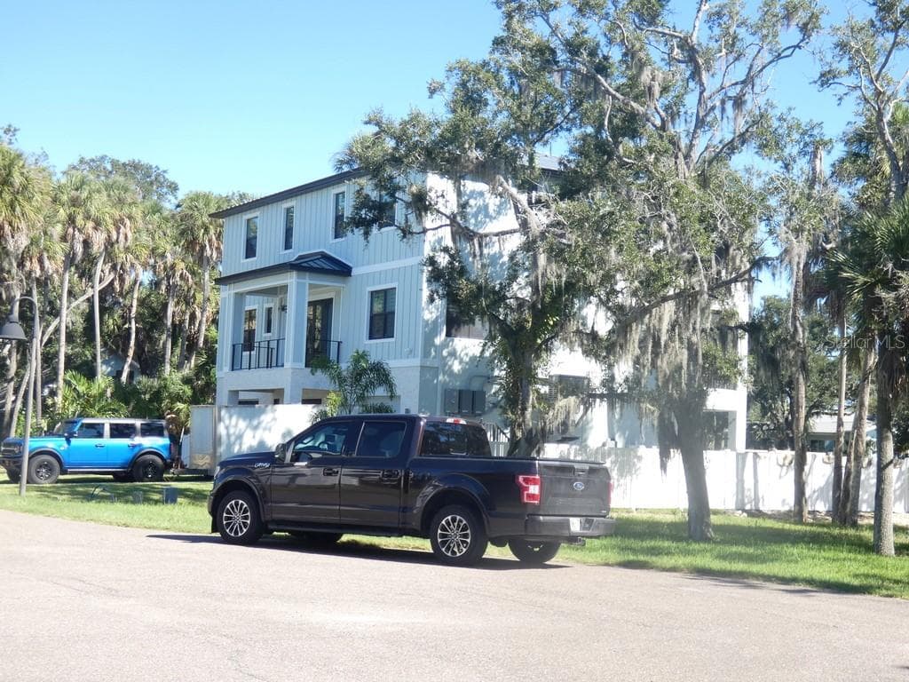 Neighbor - 5405 TROPICAL WOODS CT, PORT RICHEY