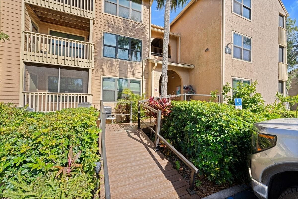 1401 S PALMETTO AVE #622