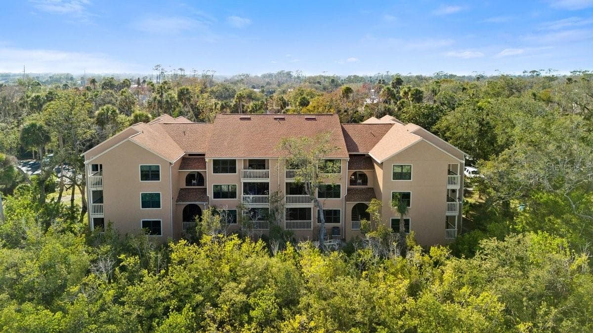 Condominium at 1401 S PALMETTO AVE #622, DAYTONA BEACH, photo 35 of 39