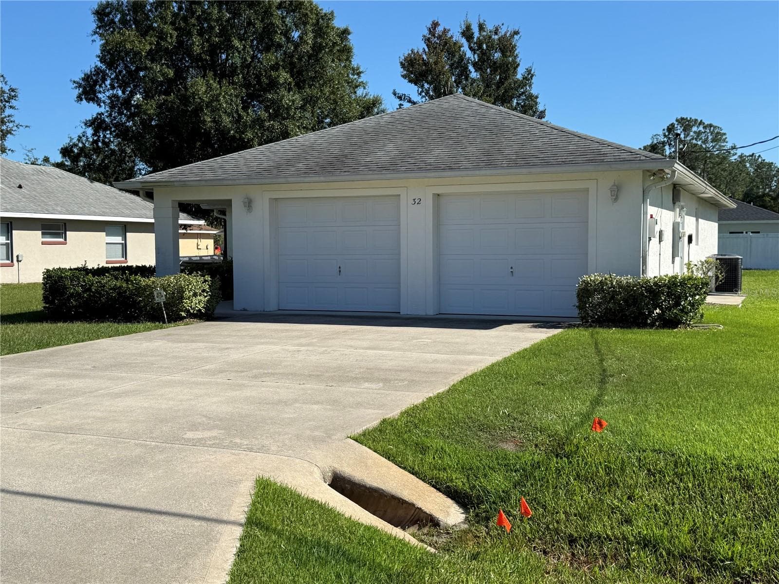 Single Family Residence at 32 RAELAND LN, PALM COAST, photo 2 of 24