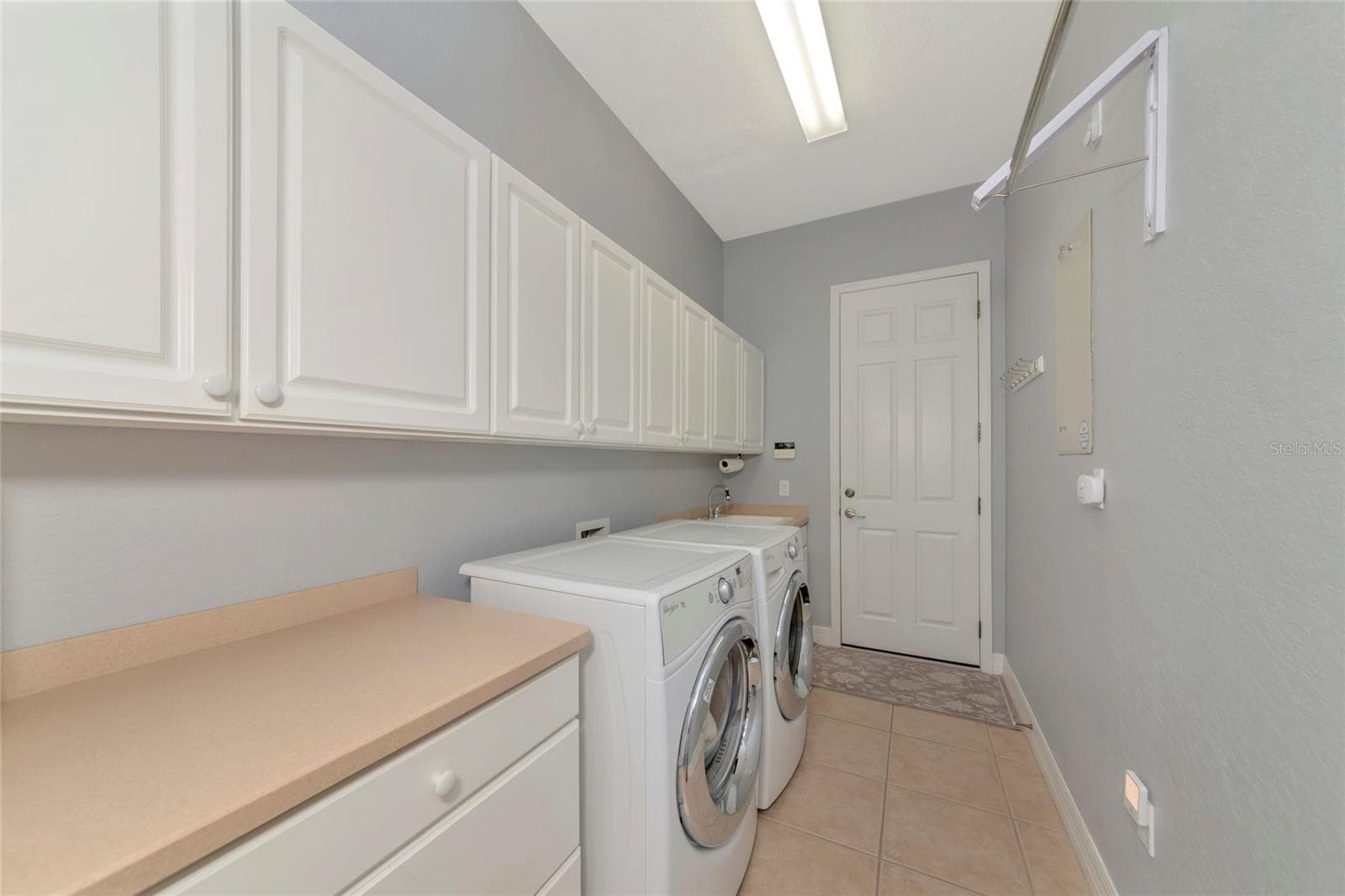 Single Family Residence at 817 MARITIME CT, BRADENTON, photo 45 of 100