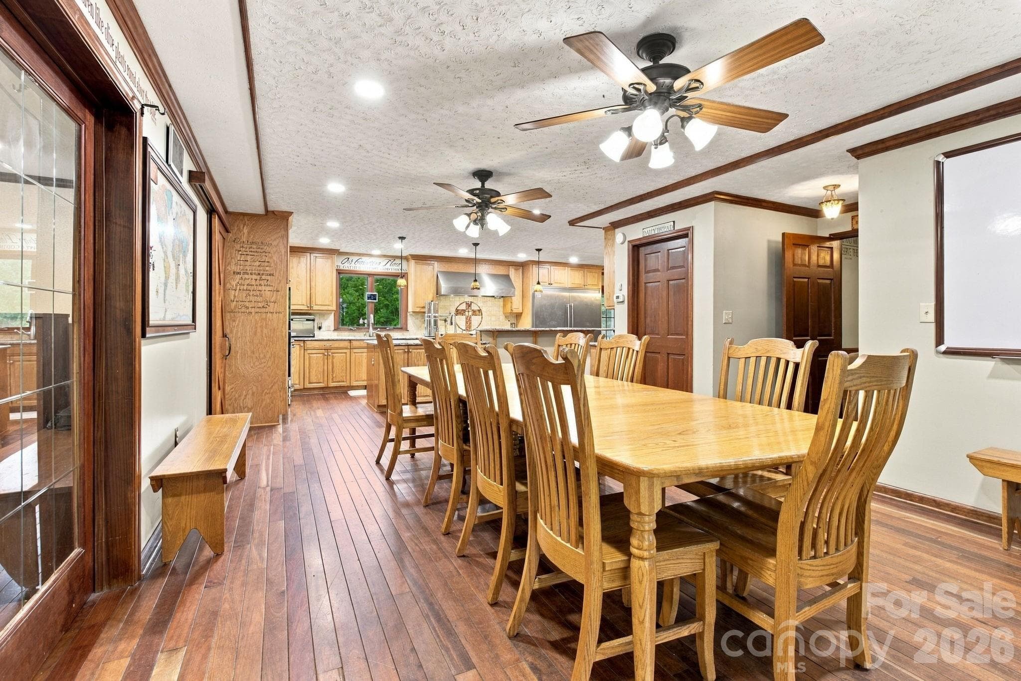 Dining area - 1345 Shirebourn None, Hickory