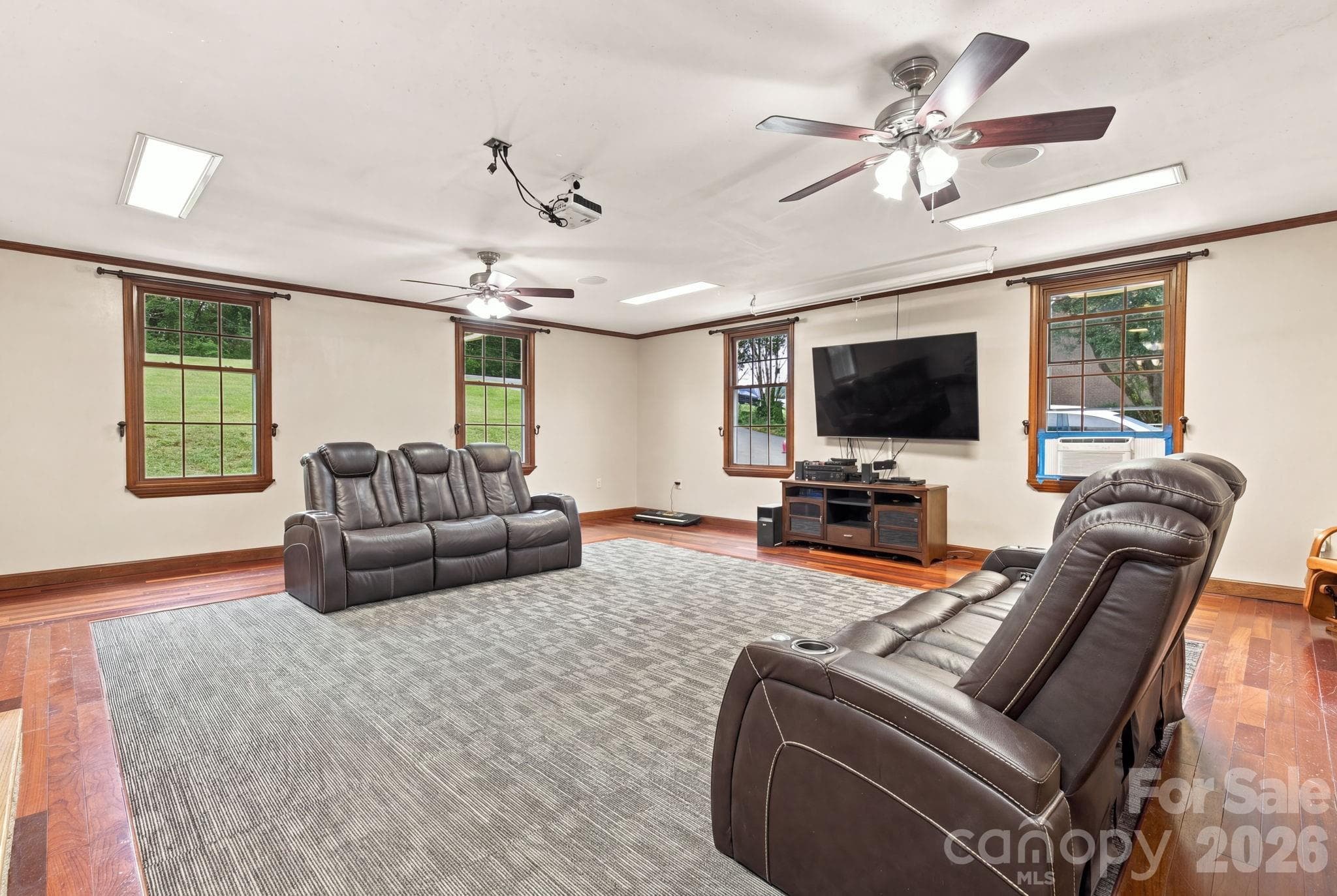 Media room - 1345 Shirebourn None, Hickory