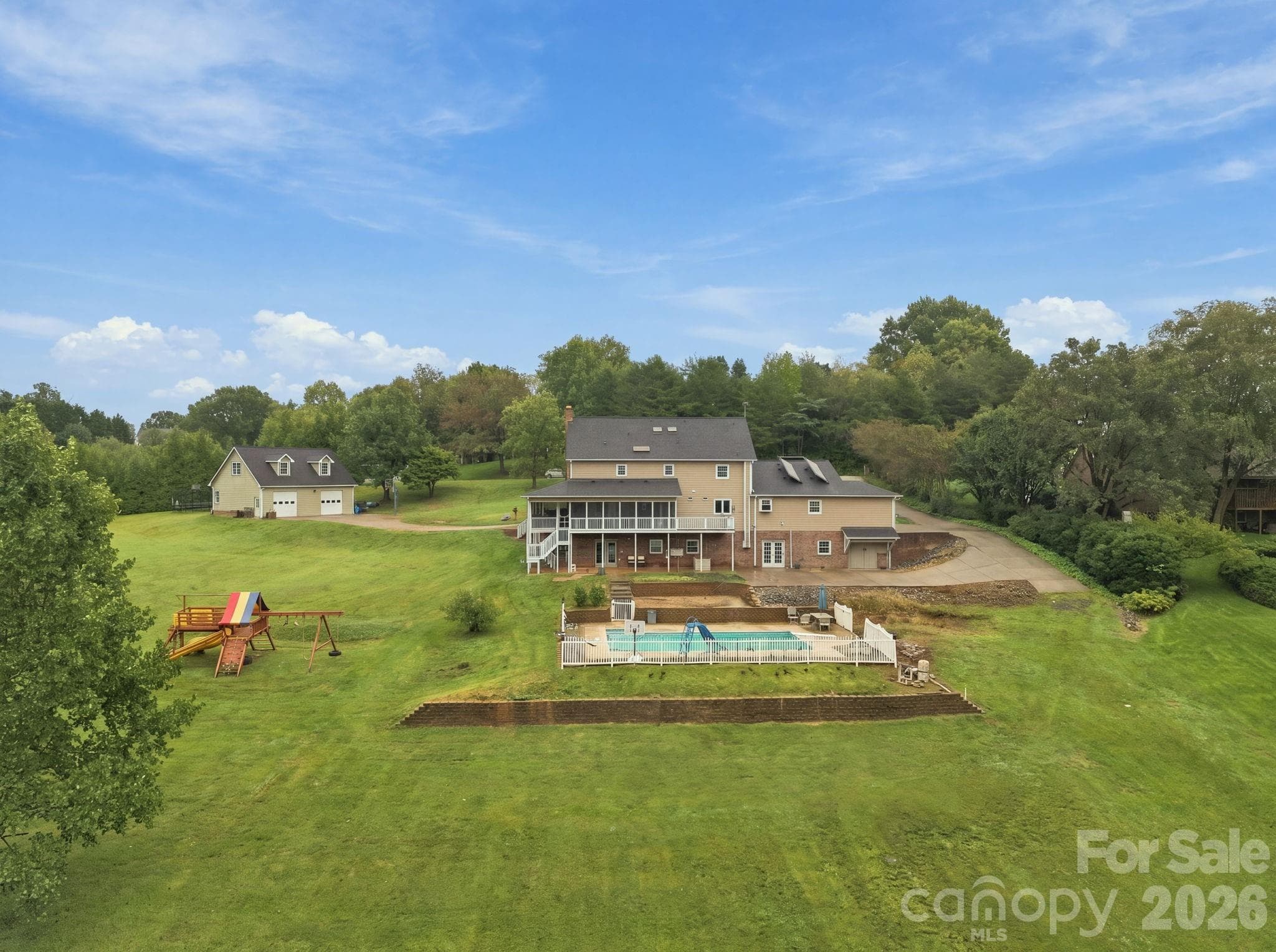 Single Family Residence at 1345 Shirebourn None, Hickory, photo 39 of 48