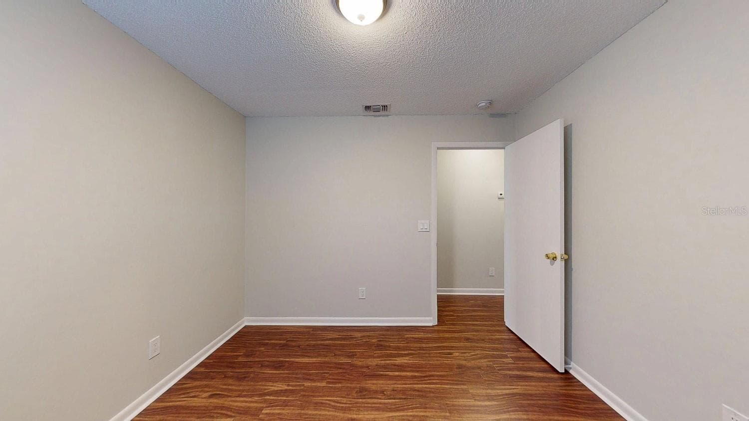 Single Family Residence at 3113 GORDON CT, TAMPA, photo 35 of 45