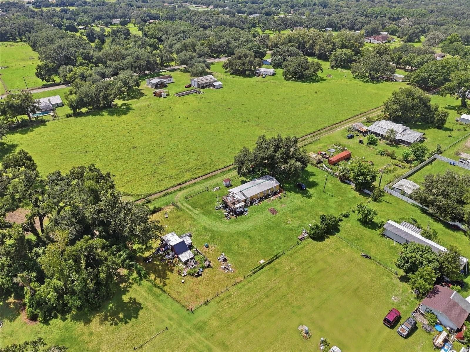 Manufactured Home at 7214 BROKEN OAK DR, DOVER, photo 8 of 16