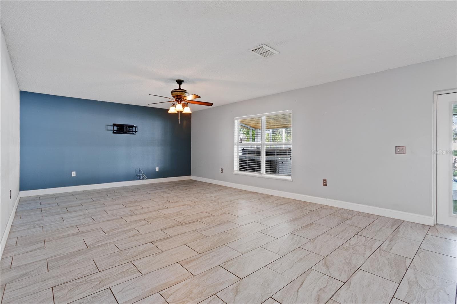 Single Family Residence at 602 ROSARO CT, KISSIMMEE, photo 9 of 42