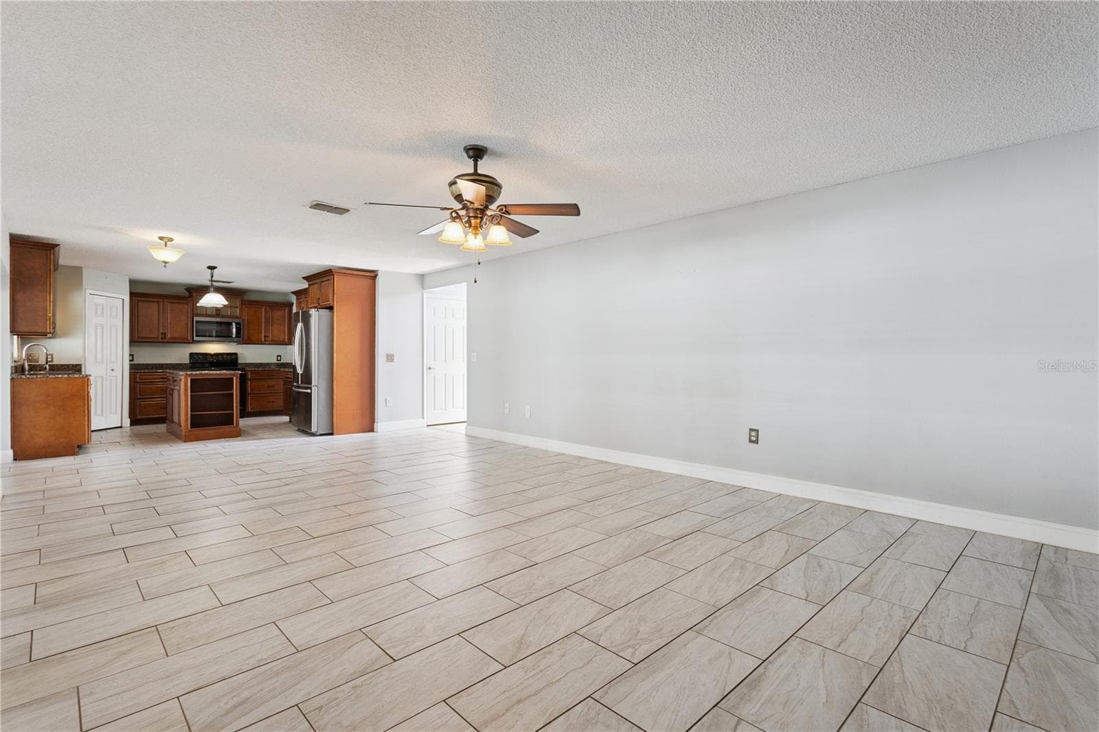 Single Family Residence at 602 ROSARO CT, KISSIMMEE, photo 10 of 42