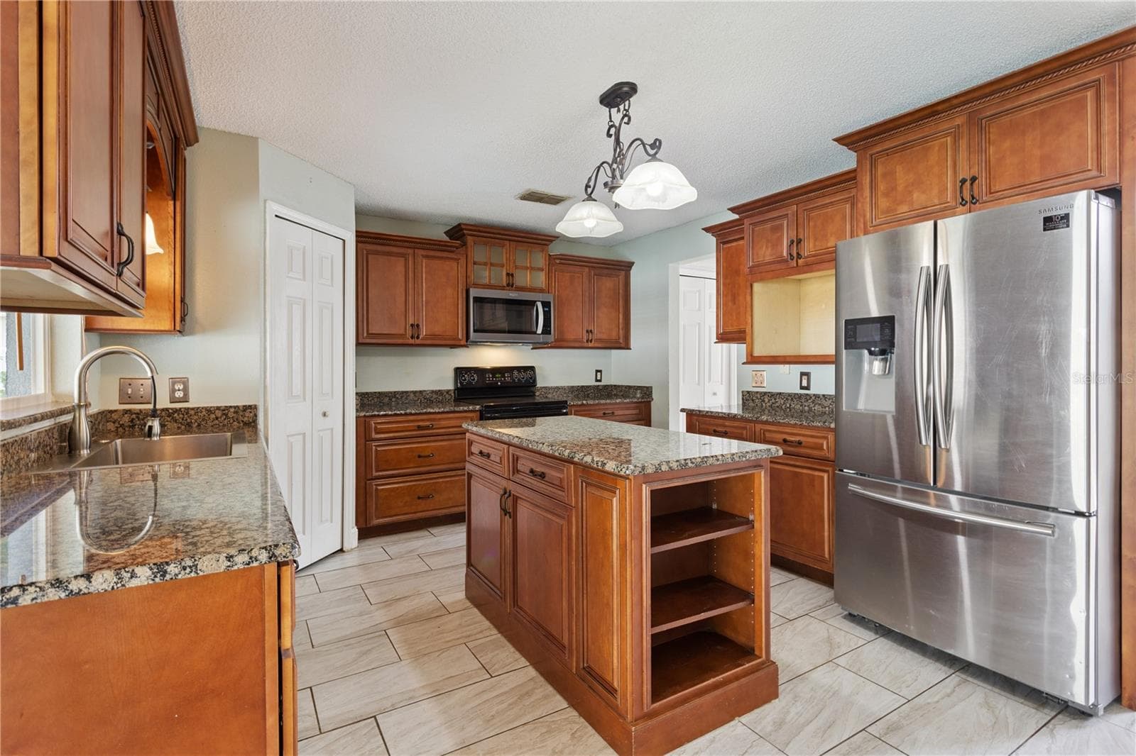 Single Family Residence at 602 ROSARO CT, KISSIMMEE, photo 13 of 42