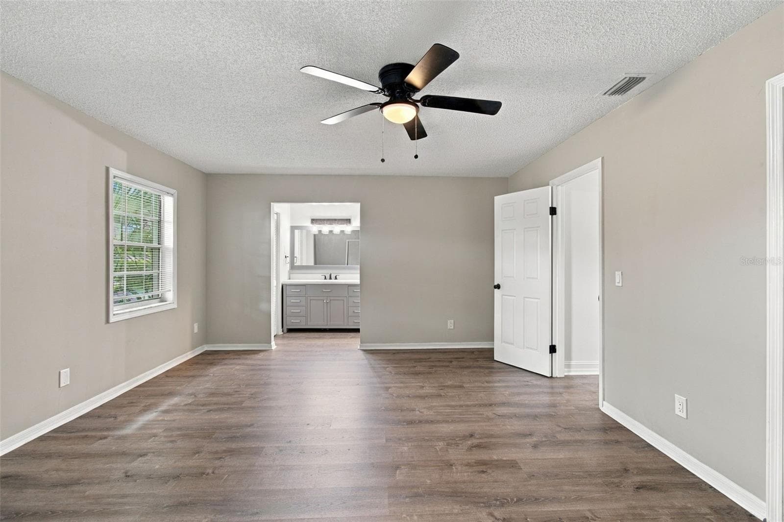 Duplex at 2801 BURTS AVE, TAMPA, photo 22 of 53