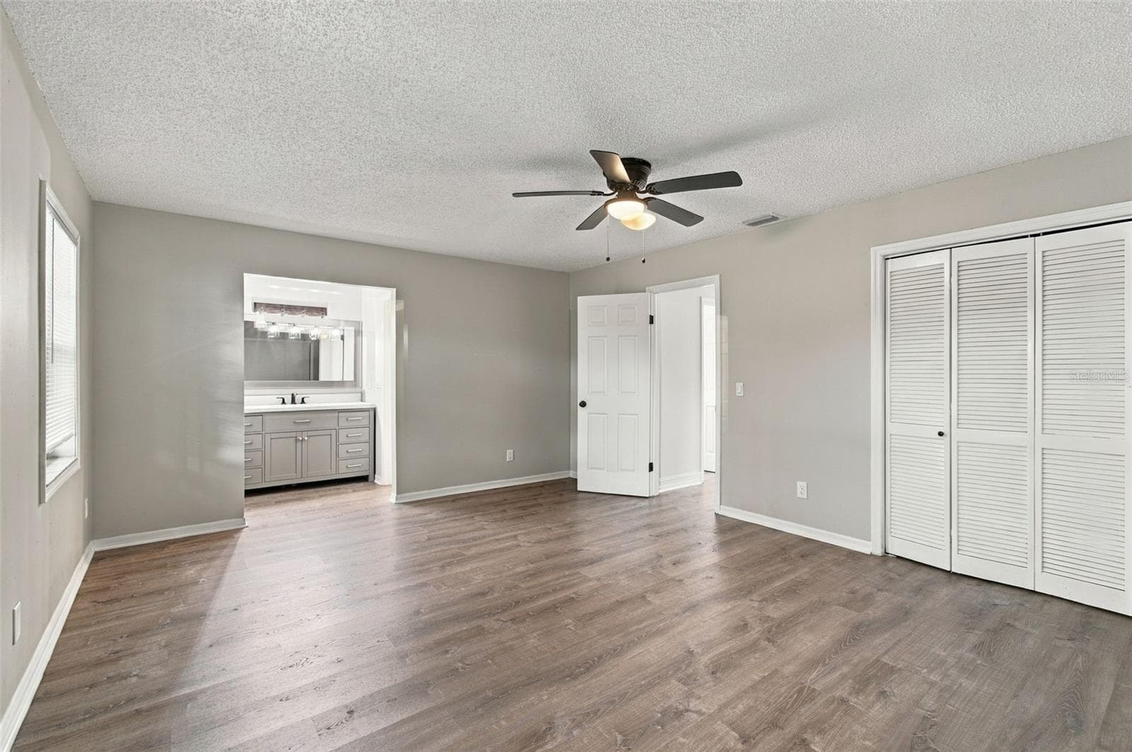 Duplex at 2801 BURTS AVE, TAMPA, photo 27 of 53