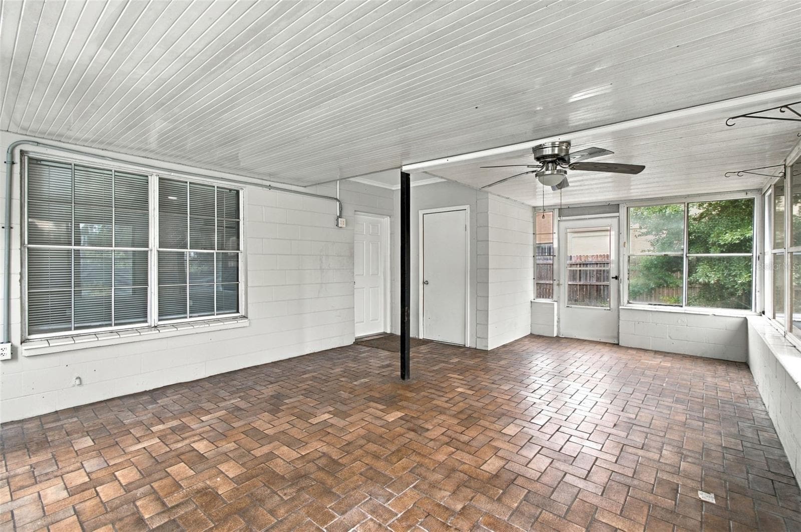 Duplex at 2801 BURTS AVE, TAMPA, photo 28 of 53