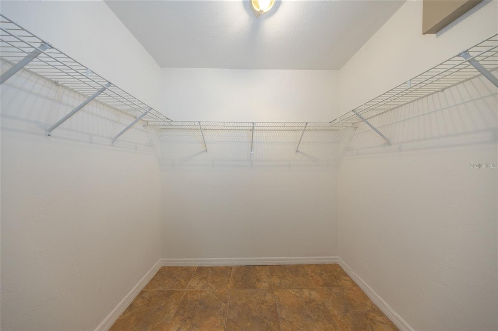 Primary bedroom has large walk in closet - 141 BREN MAR LN, PALM COAST