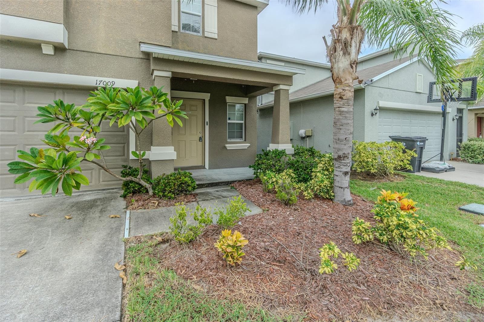 Single Family Residence at 17009 PEACEFUL VALLEY DR, WIMAUMA, photo 3 of 41