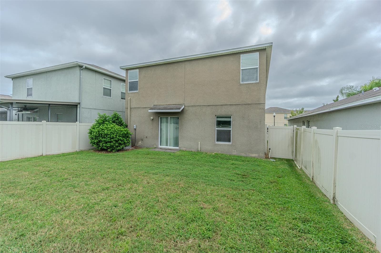Single Family Residence at 17009 PEACEFUL VALLEY DR, WIMAUMA, photo 4 of 41
