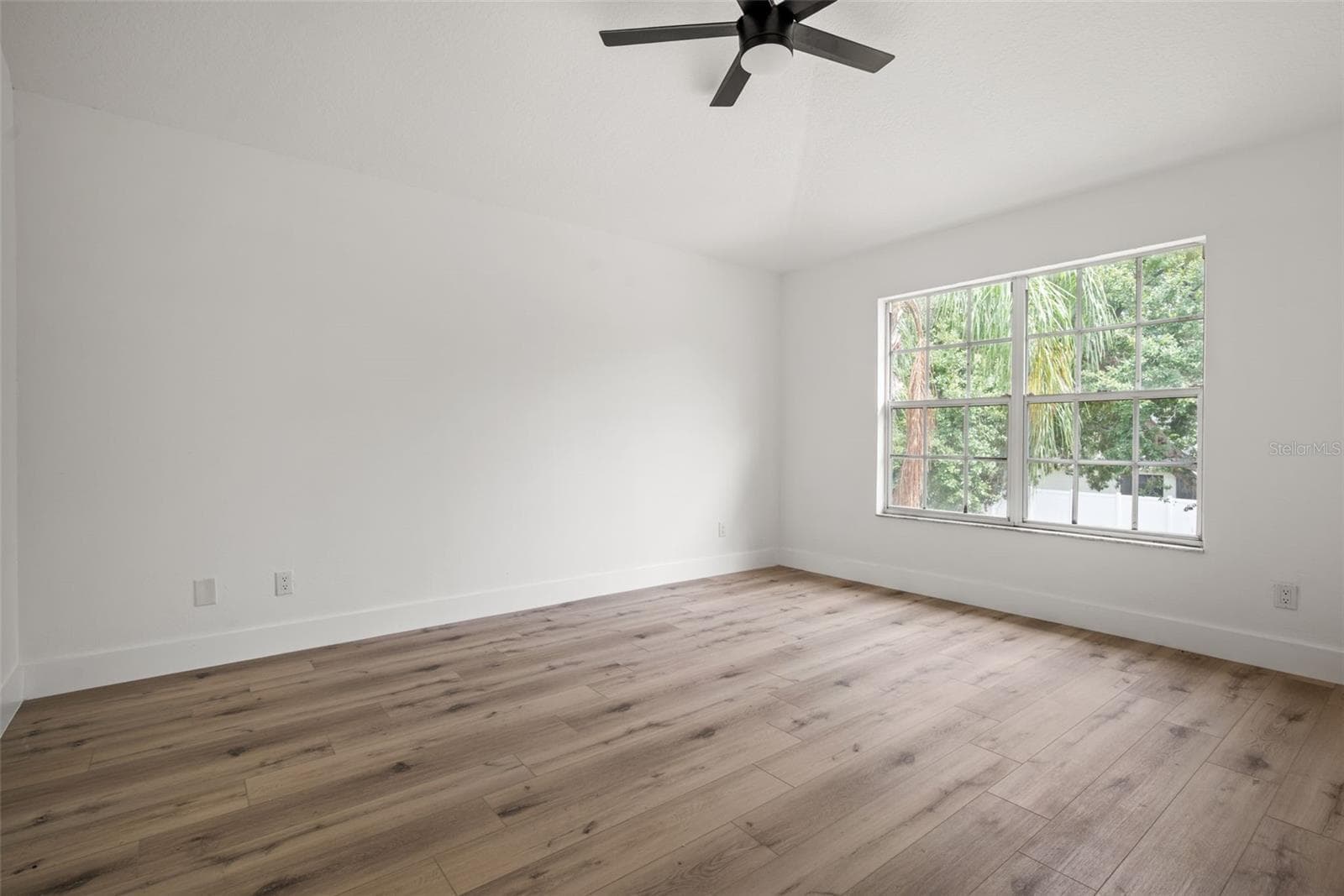 Single Family Residence at 10224 MERRIMAC MANOR DR, RIVERVIEW, photo 28 of 39