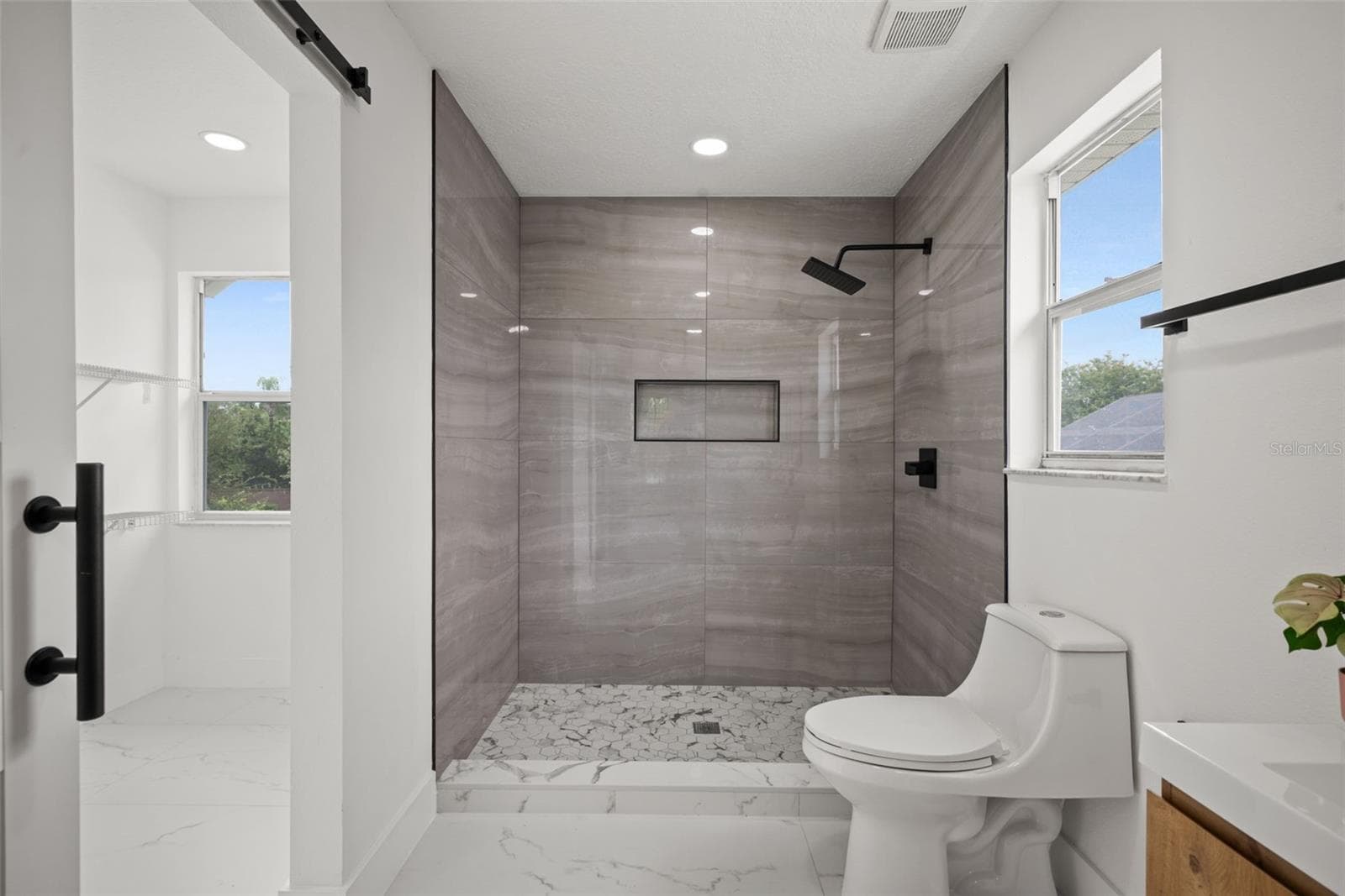 Single Family Residence at 10224 MERRIMAC MANOR DR, RIVERVIEW, photo 30 of 39