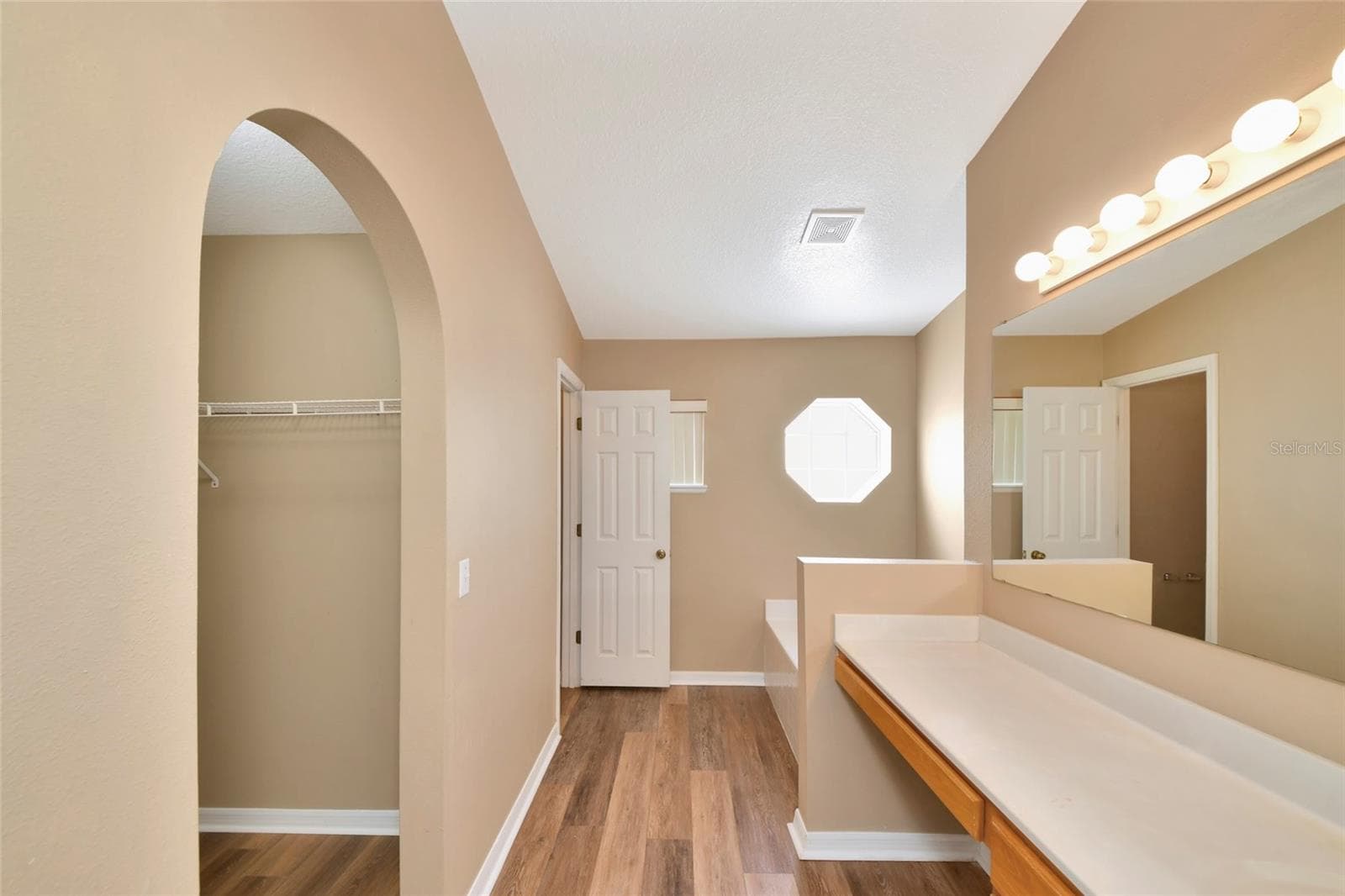 Prime bath - 10919 BANYAN WOOD WAY, RIVERVIEW