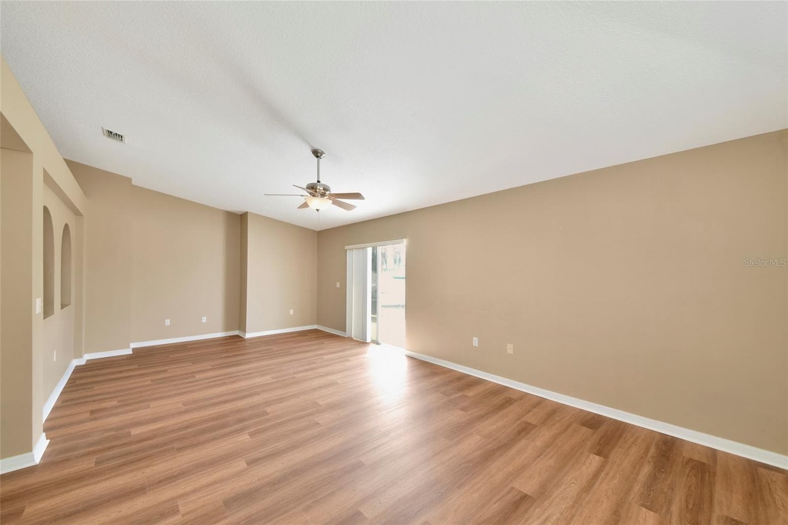Family room bonus room - 10919 BANYAN WOOD WAY, RIVERVIEW