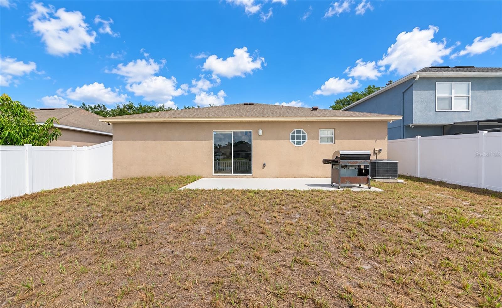 Large Yard - 10919 BANYAN WOOD WAY, RIVERVIEW