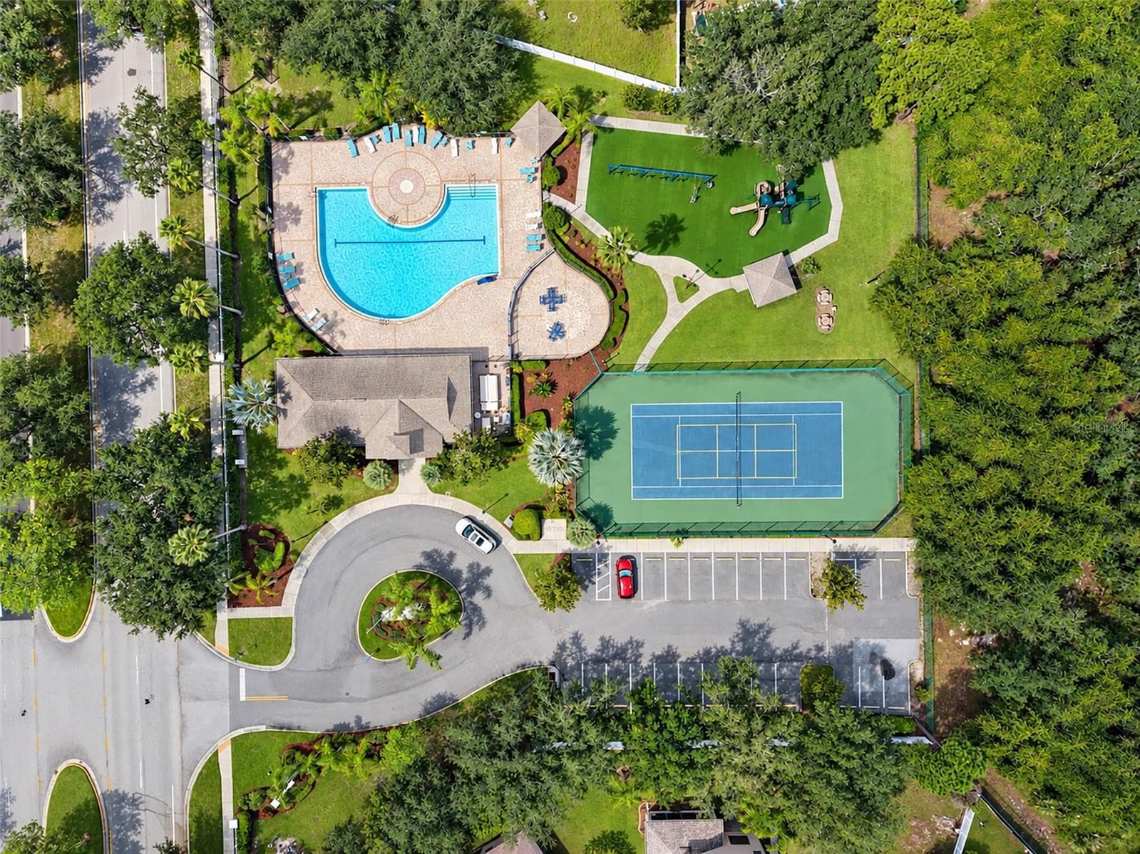 Amenities  Pool, tennis playground - 10919 BANYAN WOOD WAY, RIVERVIEW