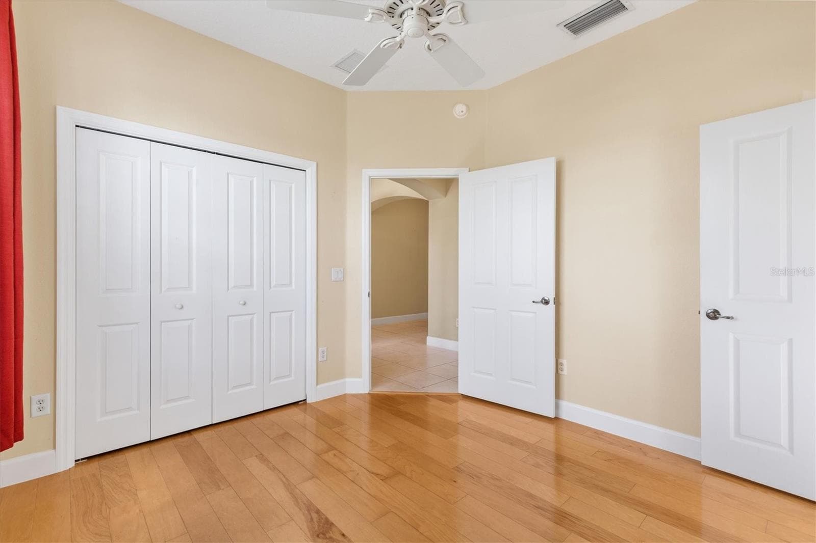 WITH CLOSET*DOOR IN THE MIDDLE LEADS TO THE ENTRY FOYER - 1025 WINNSBORO DR, THE VILLAGES