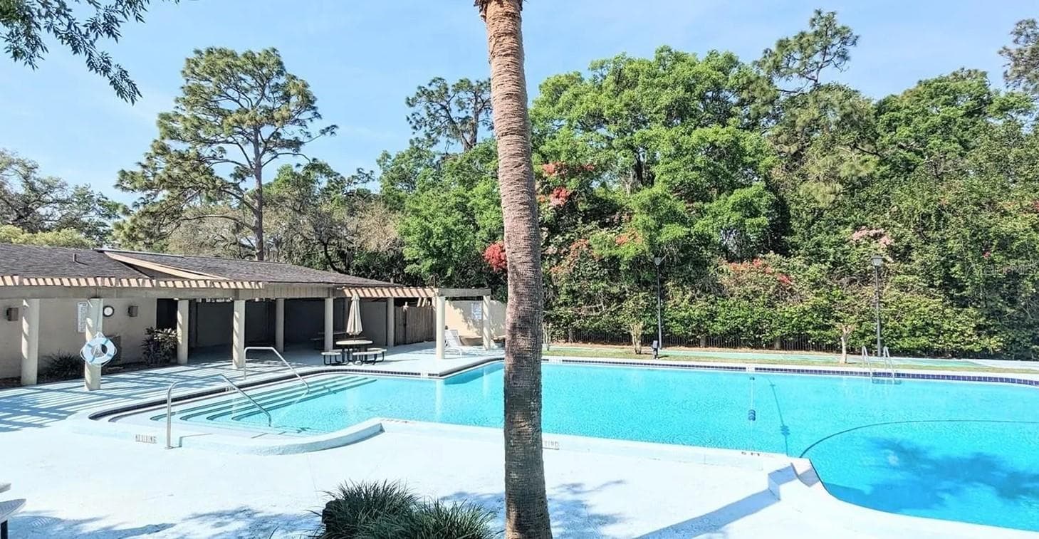 3111 CREEKGLEN CT
