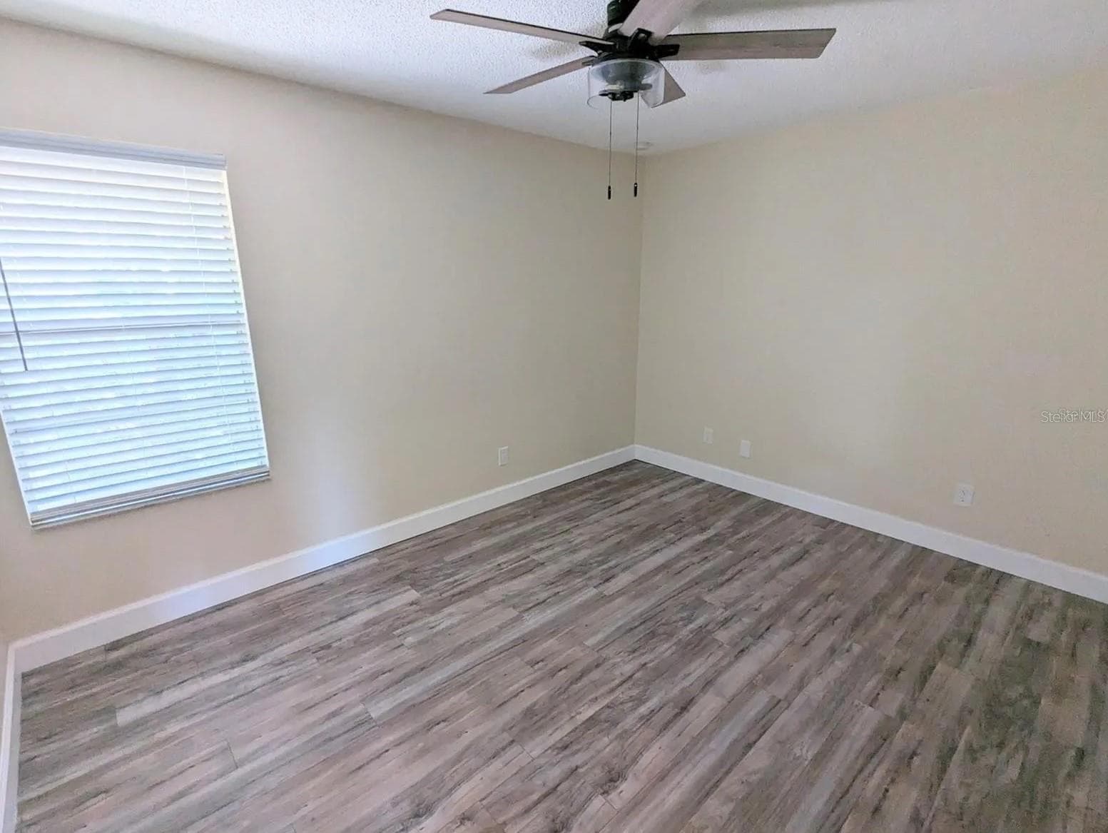 Townhouse at 3111 CREEKGLEN CT, BRANDON, photo 11 of 14