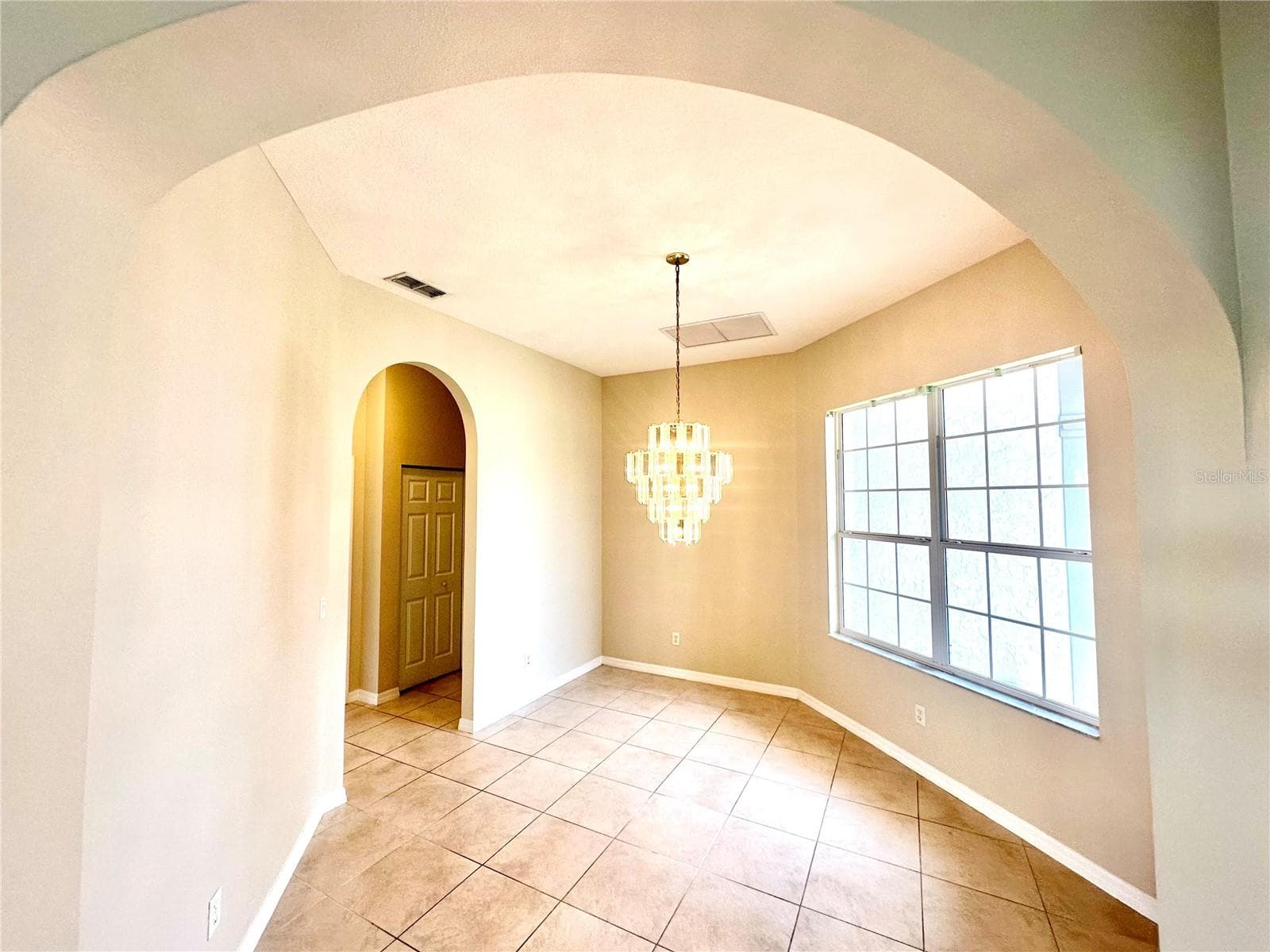 Single Family Residence at 12192 SE 178TH ST, SUMMERFIELD, photo 8 of 22