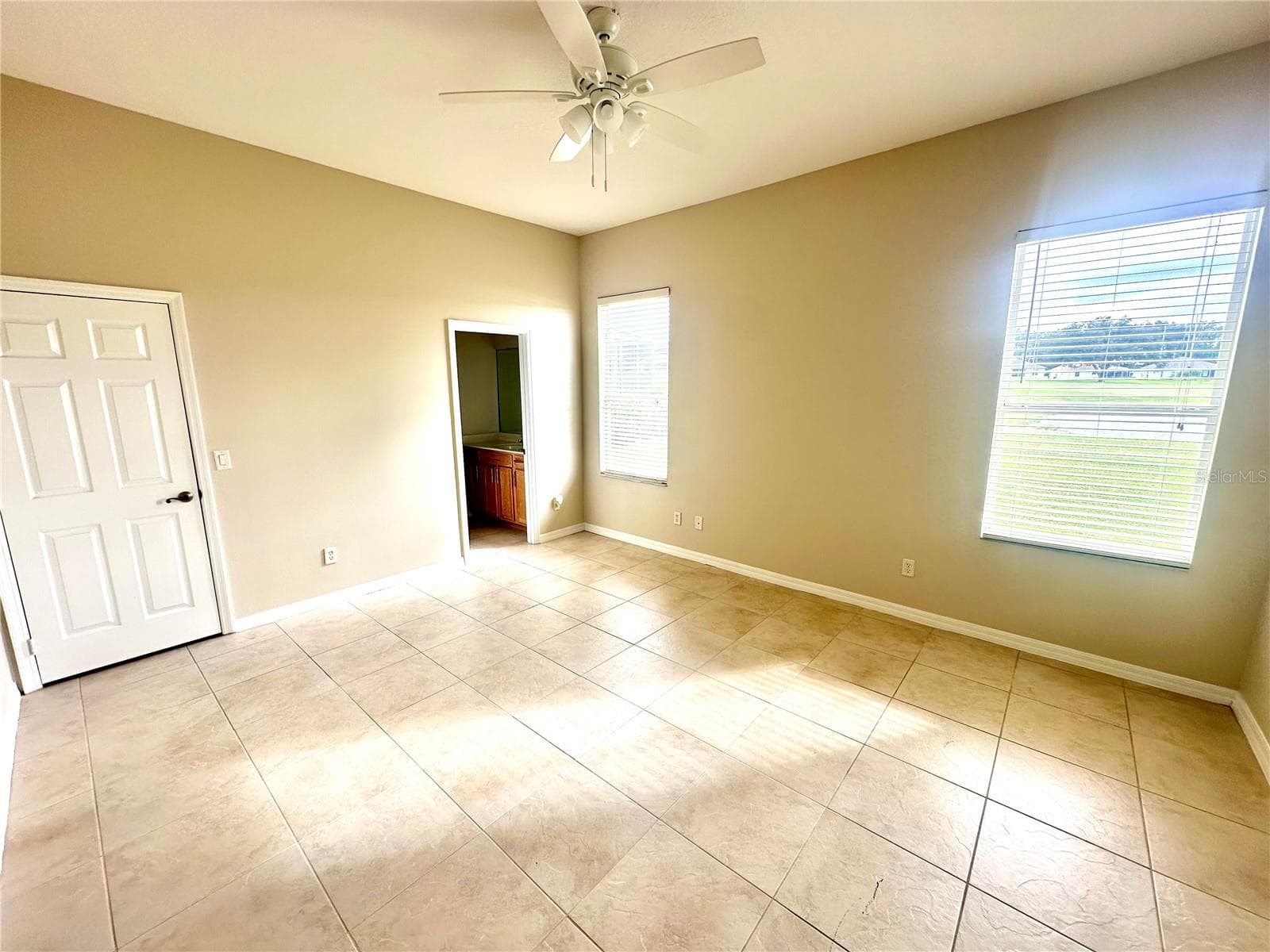 Single Family Residence at 12192 SE 178TH ST, SUMMERFIELD, photo 9 of 22