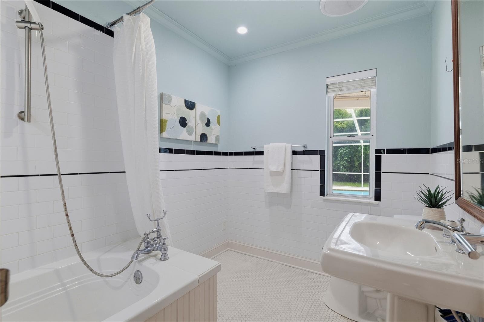 Single Family Residence at 1361 PINELLAS RD, BELLEAIR, photo 37 of 61