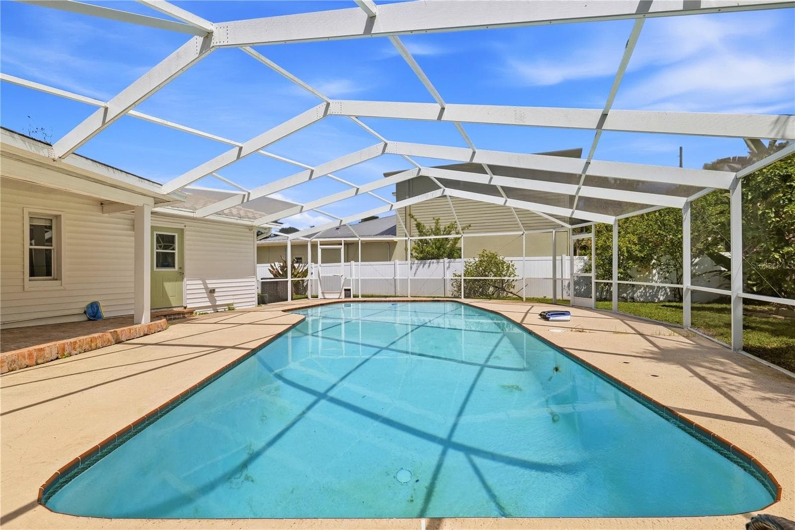 Single Family Residence at 1361 PINELLAS RD, BELLEAIR, photo 54 of 61