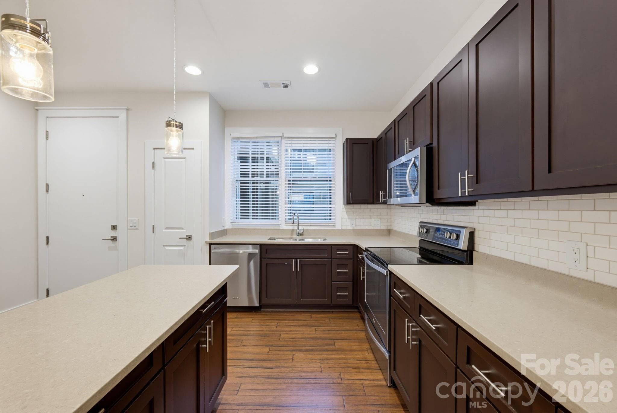 Condominium at 317 E Tremont Avenue, Charlotte, photo 9 of 36