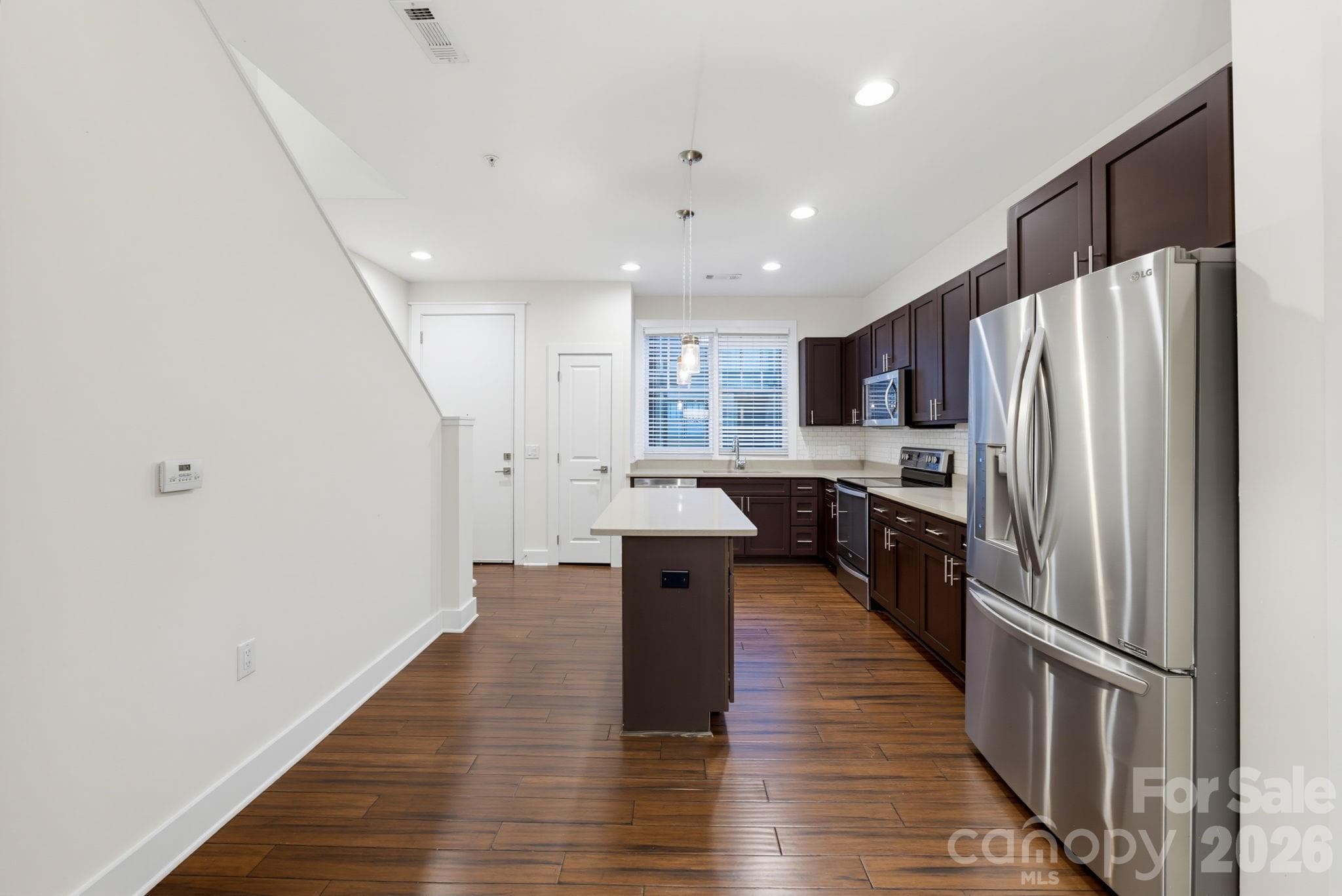Condominium at 317 E Tremont Avenue, Charlotte, photo 10 of 36