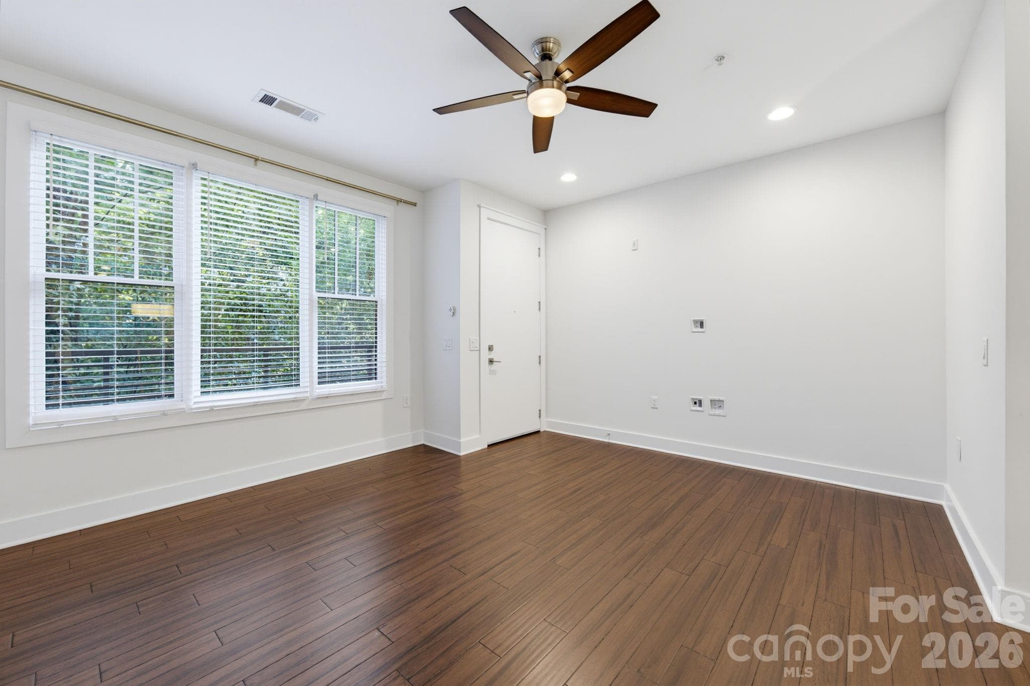 Condominium at 317 E Tremont Avenue, Charlotte, photo 15 of 36