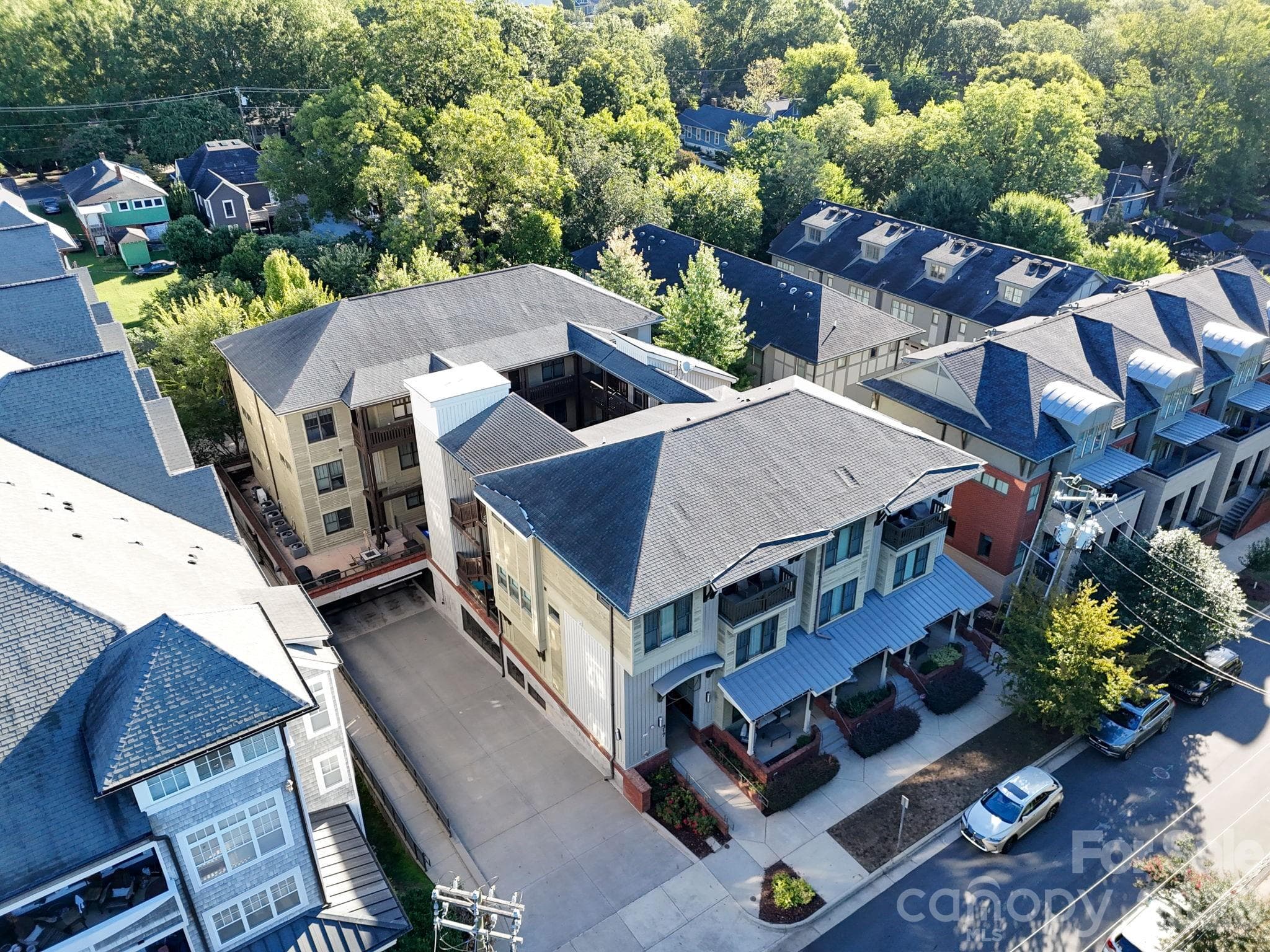 317 E Tremont Avenue