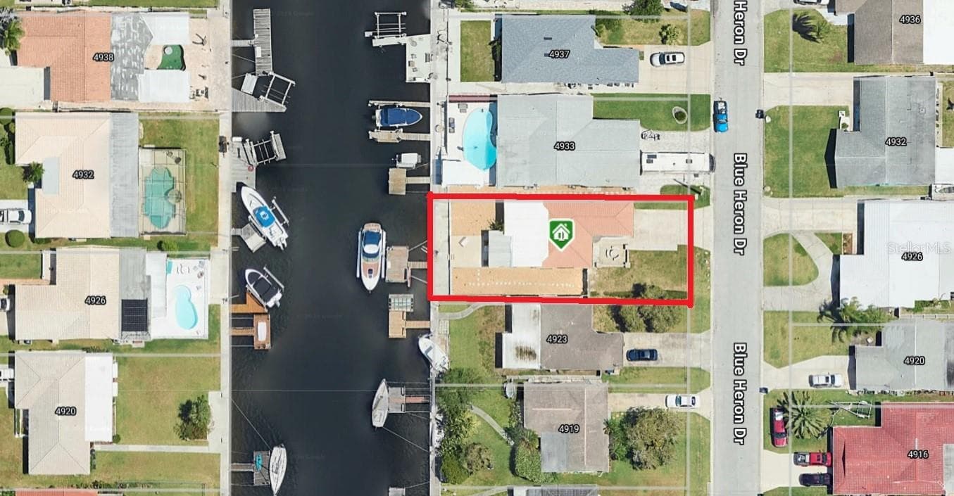 Single Family Residence at 4927 BLUE HERON DR, NEW PORT RICHEY, photo 3 of 36