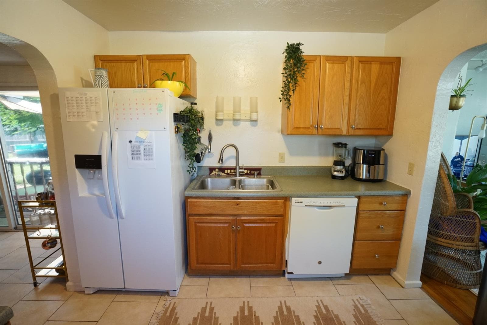 Single Family Residence at 145 NE LINCOLN CIR N, ST PETERSBURG, photo 13 of 51