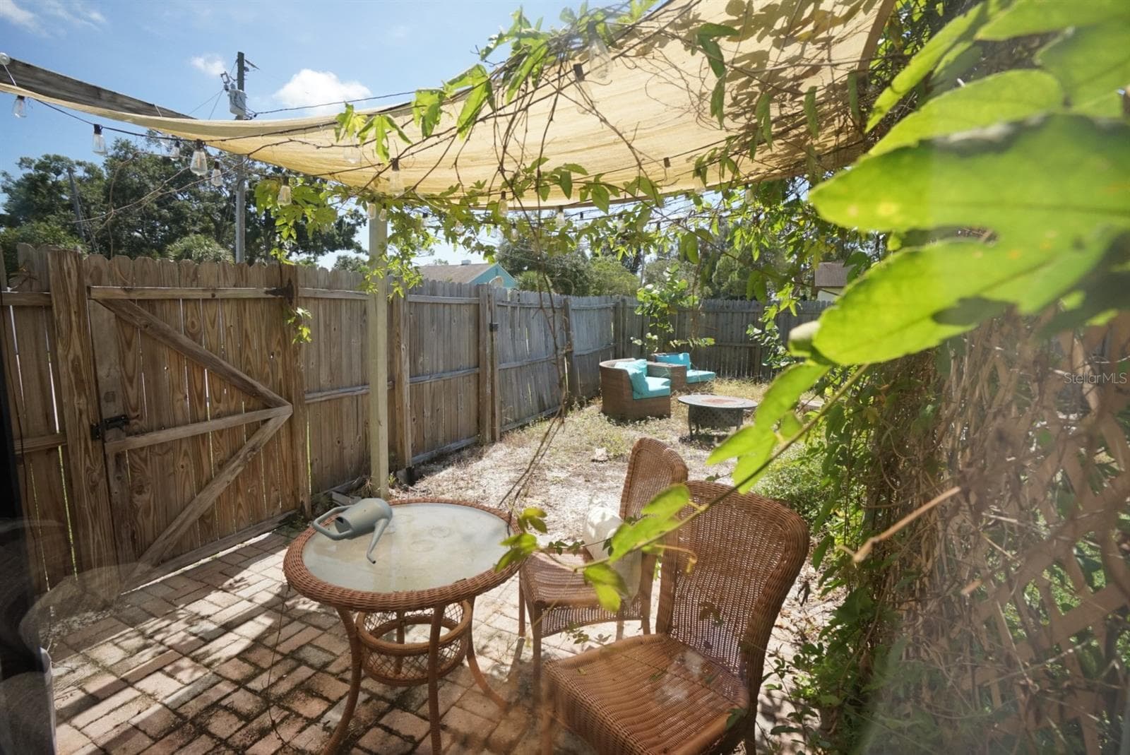 Single Family Residence at 145 NE LINCOLN CIR N, ST PETERSBURG, photo 38 of 51
