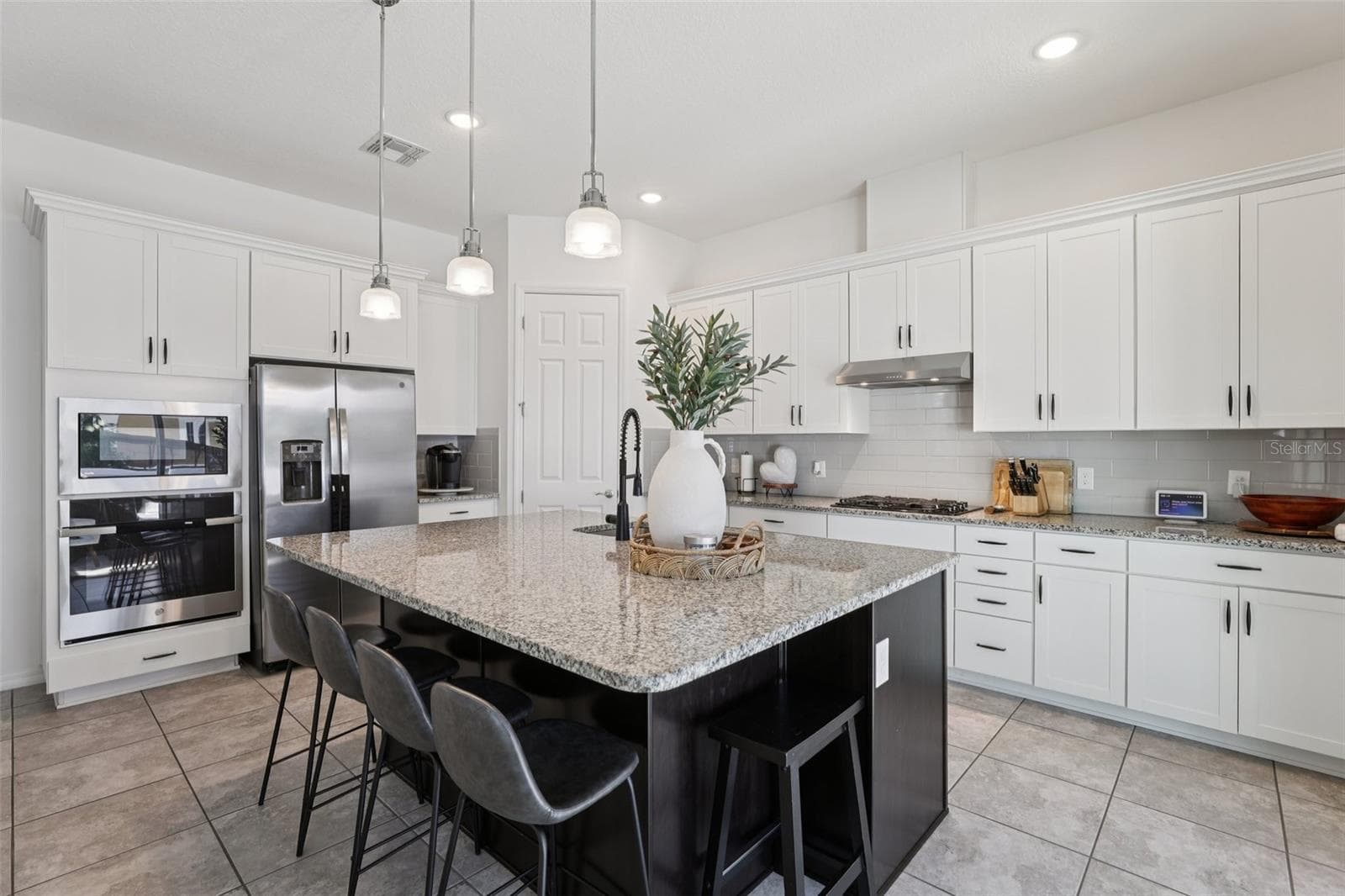 Single Family Residence at 2241 EMERALD SPRINGS DR, APOPKA, photo 10 of 15