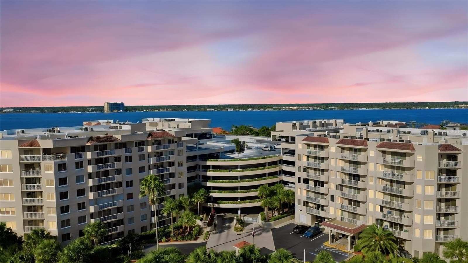 3 OCEANS WEST BLVD #7D7