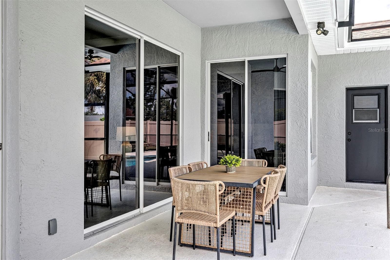 Single Family Residence at 3721 AHOYA LN, ORLANDO, photo 11 of 61
