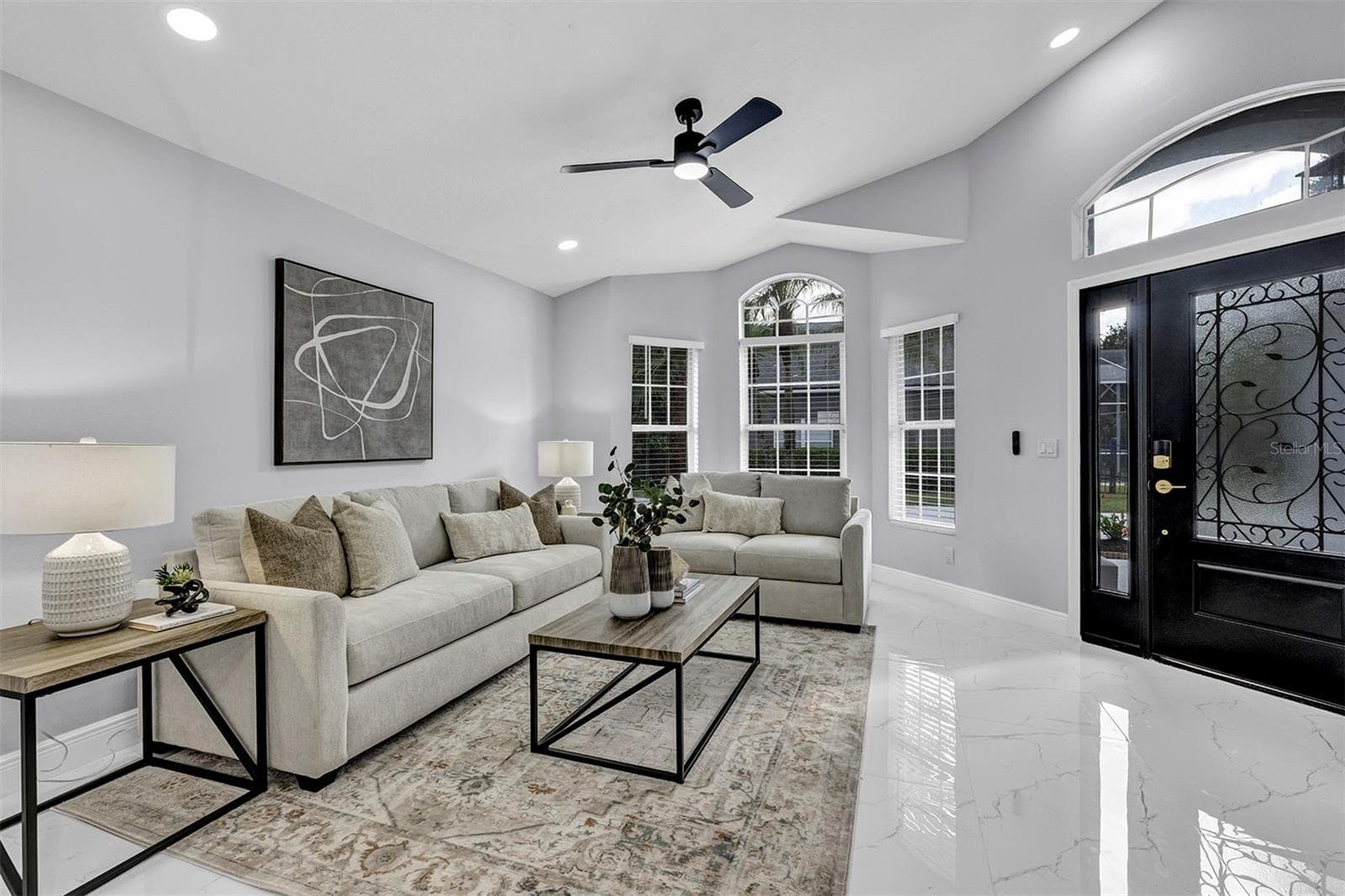 Single Family Residence at 13712 DEVLIN CT, ORLANDO, photo 3 of 43